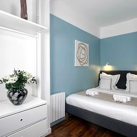 Heart Marais Cozy For 4 *